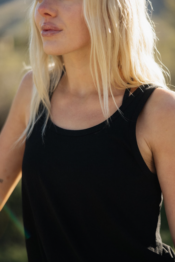 LT Women's Basic Tank