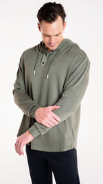 Load image into Gallery viewer, Essential Snap Pullover