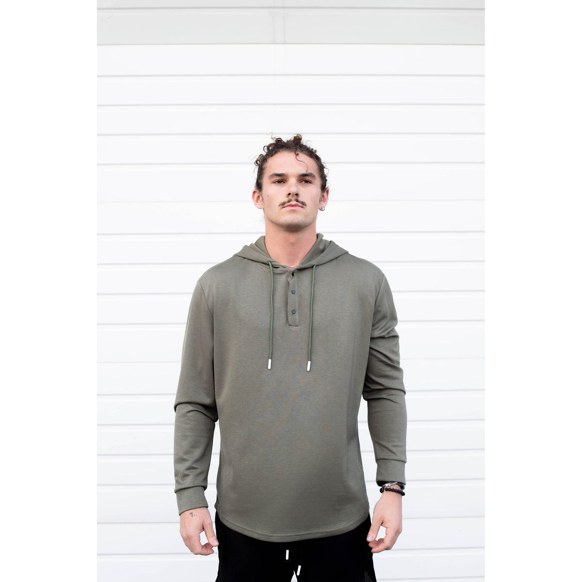 Essential Snap Pullover
